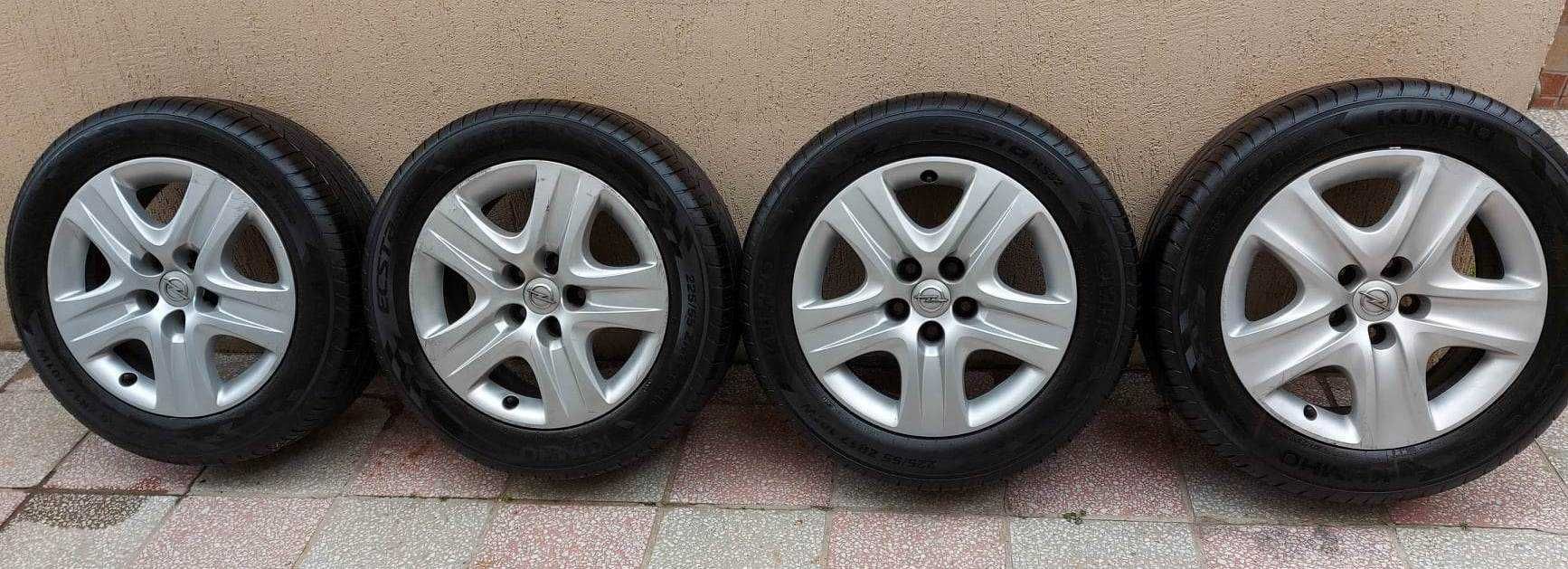 4 Летни гуми KUMHO HS52 XL225/55 R17, джанти и тасове за Опел Инсигния