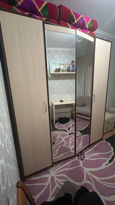 Продается шкаф 4-х дверный