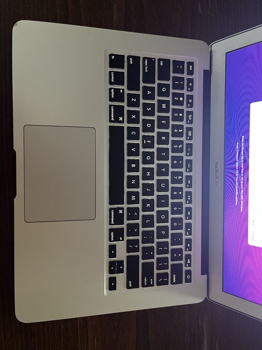 MacBook Air 13” (2017, A1466) – i5 / 8GB / 128GB SSD