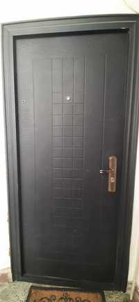 метална входна врата