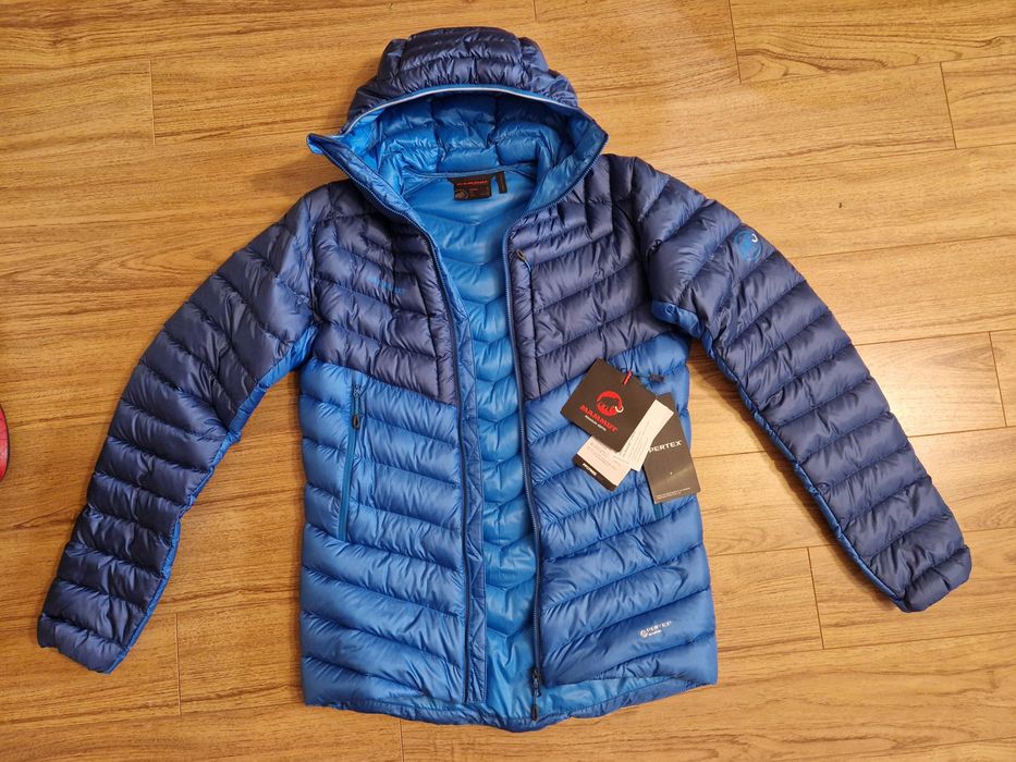 Geaca iarna Mammut BP down, masura S, originala,puf natural, sigilata