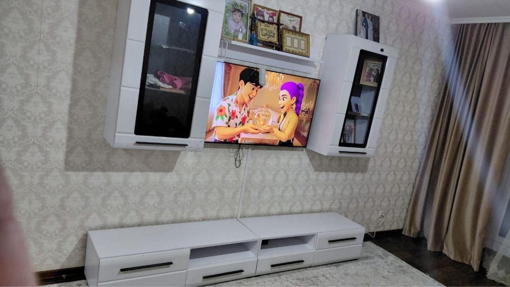 Горка для зала гостиной стенка