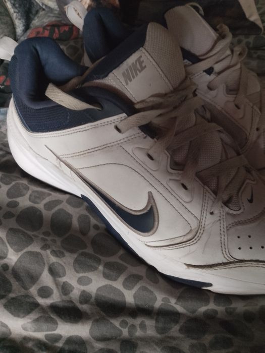Маратонки Nike номер 46