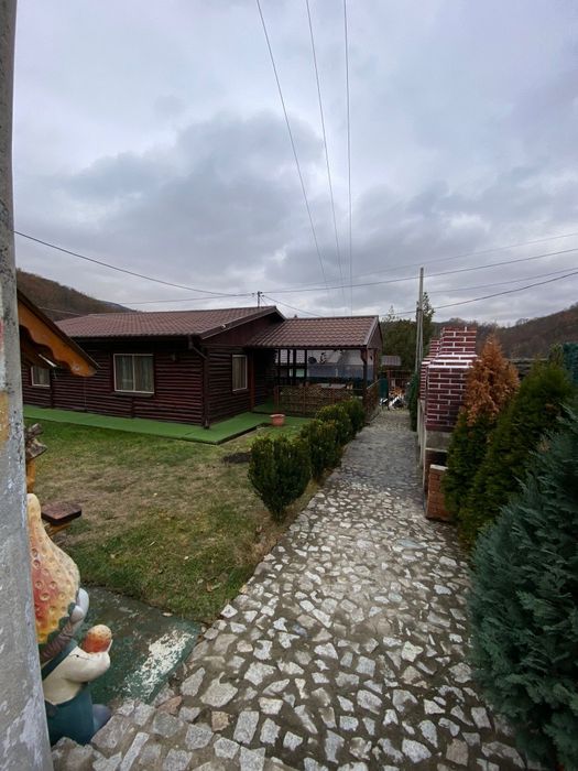 Vând 2 Cabane în Dubova Mehedinti