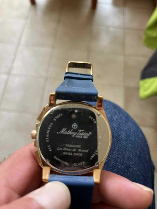 Златен часовник Mathey Tissot