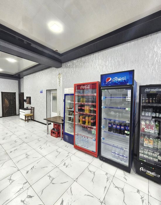 Продаётся действующее кафе в центре Кибрая.