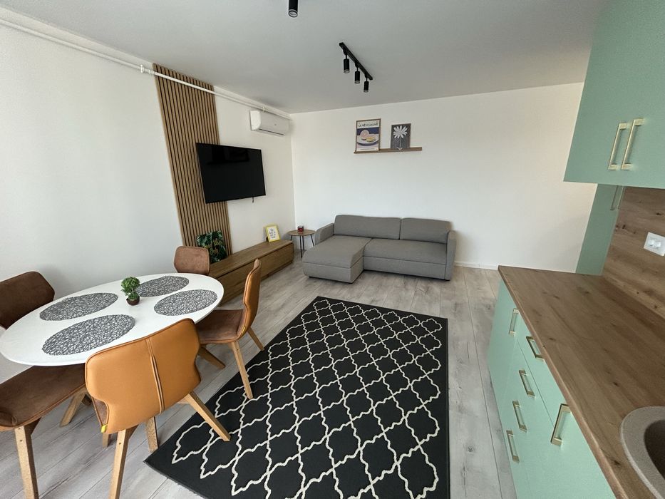 De Inchiriat apartament 3 camere | Bloc nou | Parcare subterna