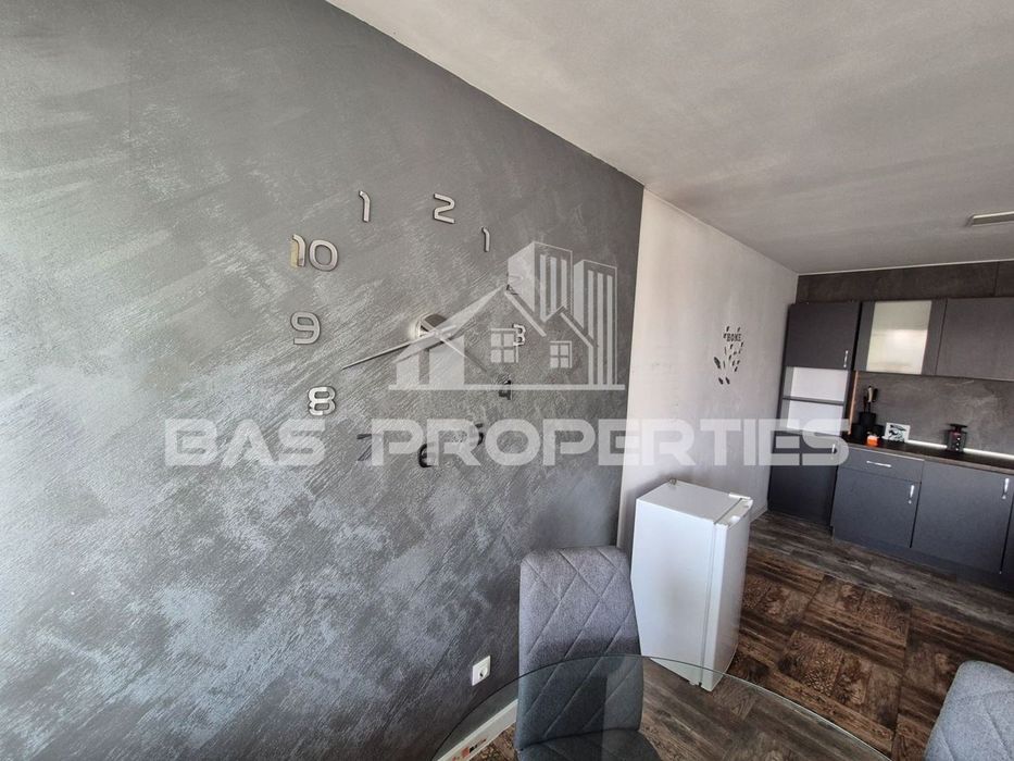 Продава се Тристаен апартамент в София, Люлин 2 - 121 кв.м за 1736 €/кв.м - Снимка #2
