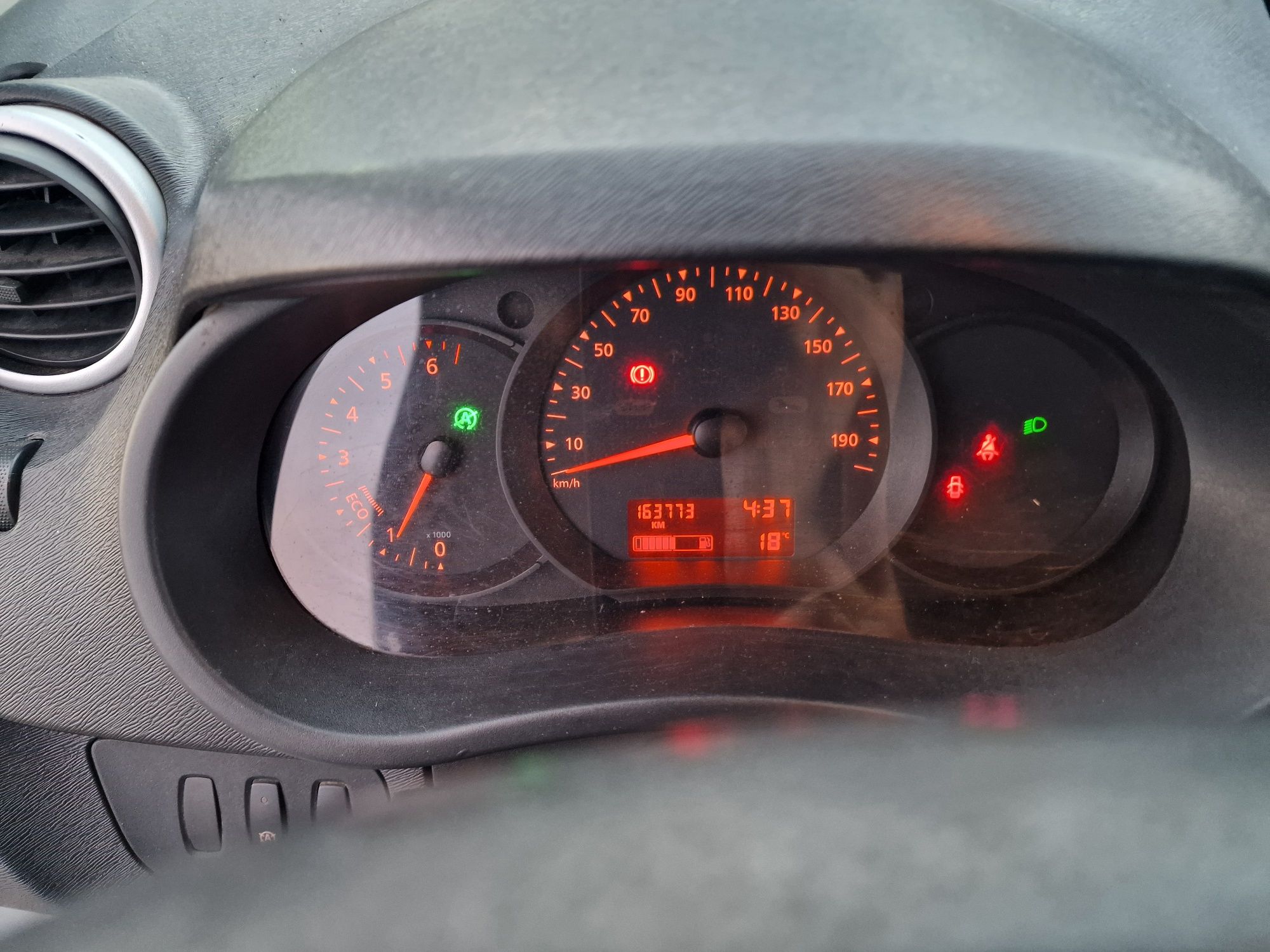 Vând Renault Kangoo 2 2018 (5 locuri) maxi /duba