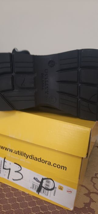 Diadora Marimea 43 si 42