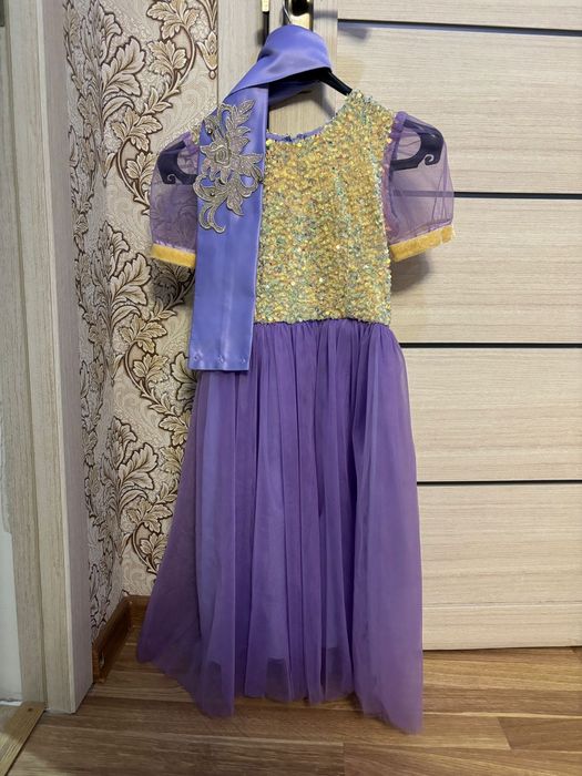 4 шт. продам платье шикарная