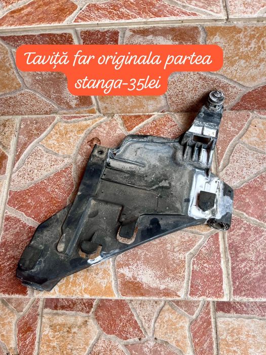 Far stanga Audi Q5 2013 si ornamente