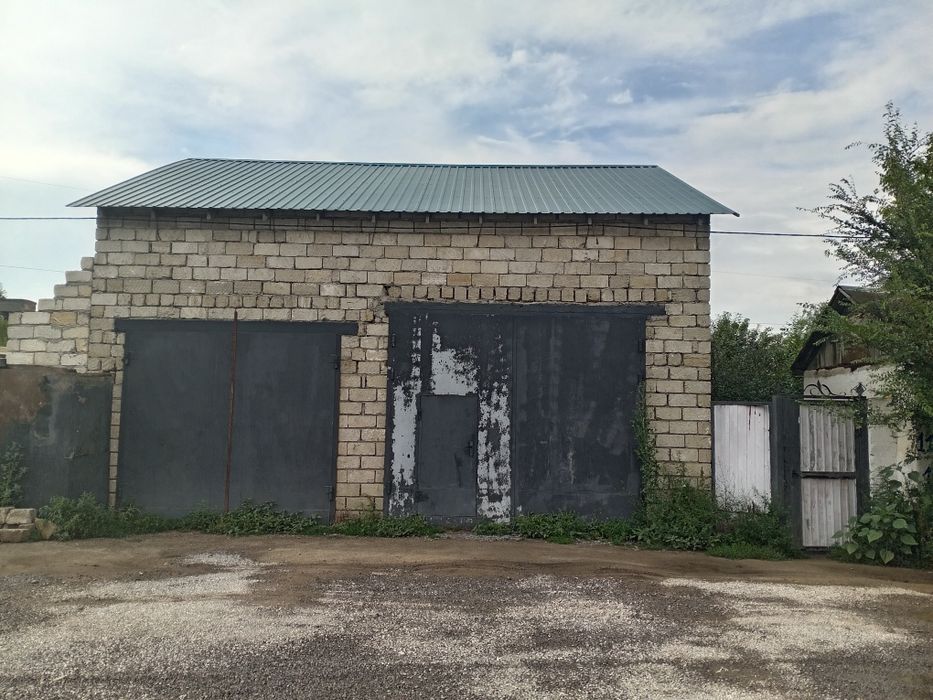 Сдам тёплый гараж