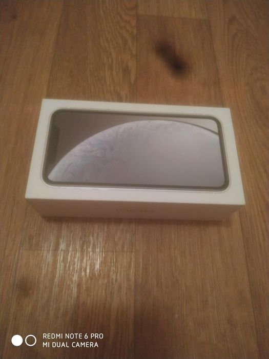 Оригинальная коробка для iPhone XR