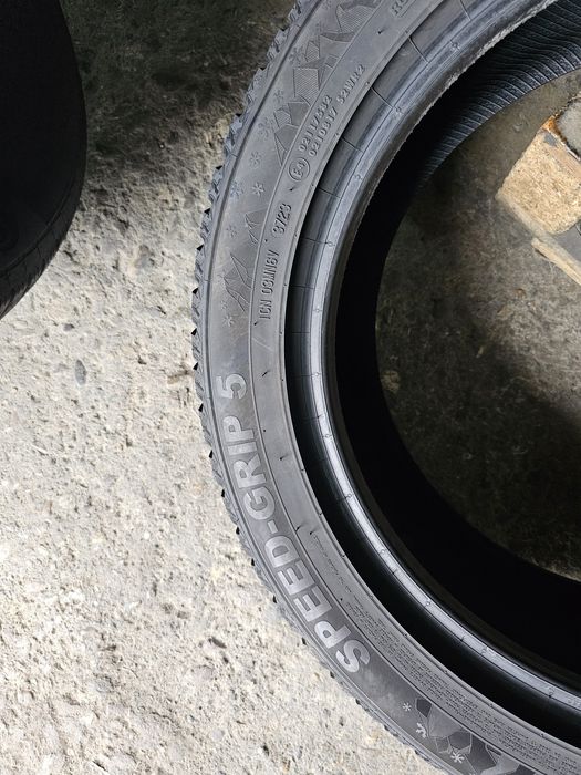 4 anvelope iarna 215 55 17 Semperit 2023
