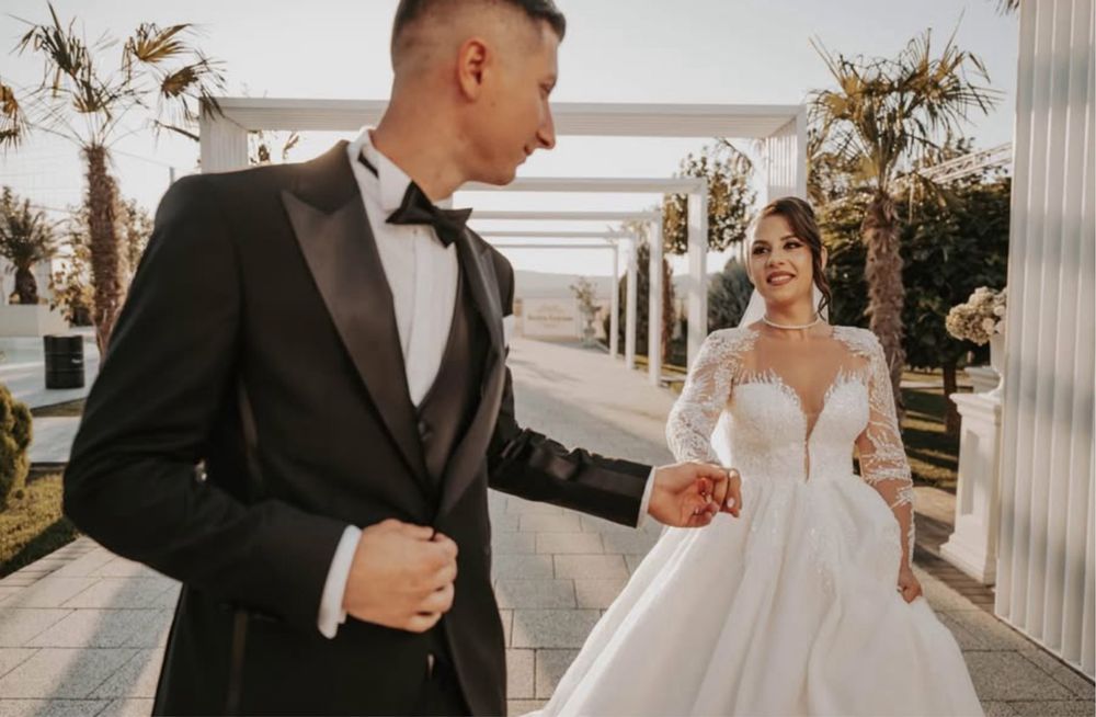 Rochie de mireasa din tafta