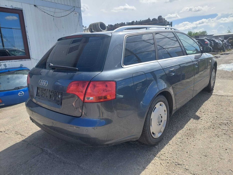 Dezmembram Audi A4 B7, an 2005, motorizare 2.0 TDI