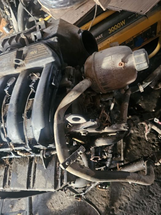 Chiulasa completa dacia logan 1.6 16valve