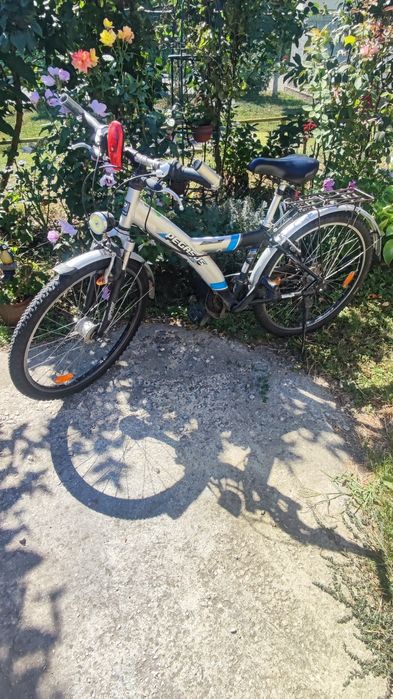 Bicicletă foarte bună
