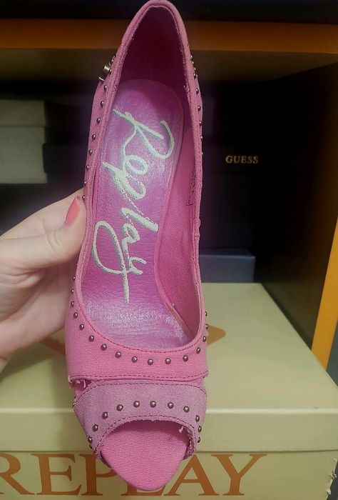 Оригинални дамски обувки