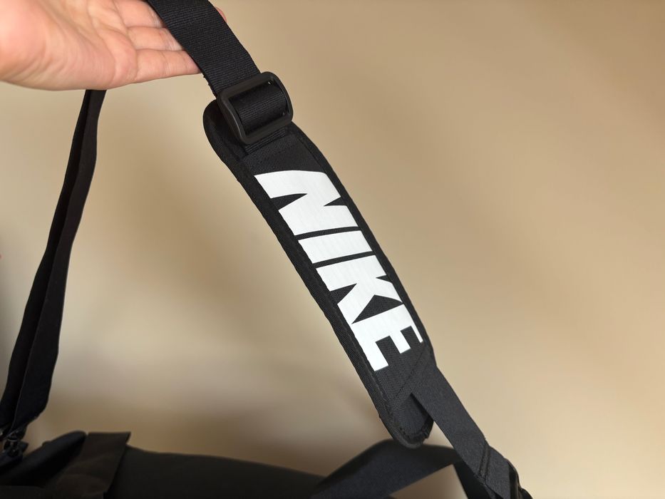 Сак Nike.                 .