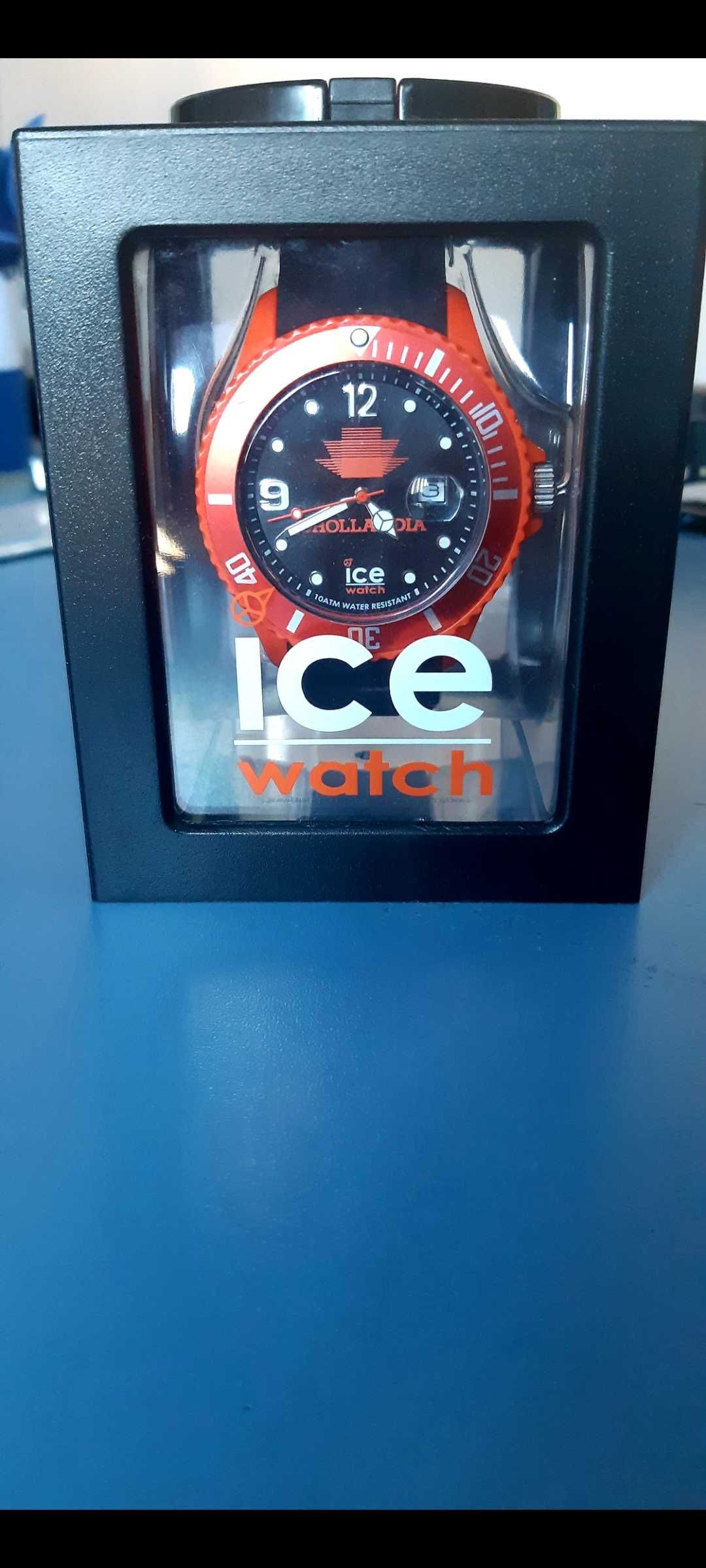 Часовник ice watch