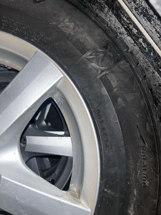 Зимни гуми с алуминиеви джанти 215/65R 16