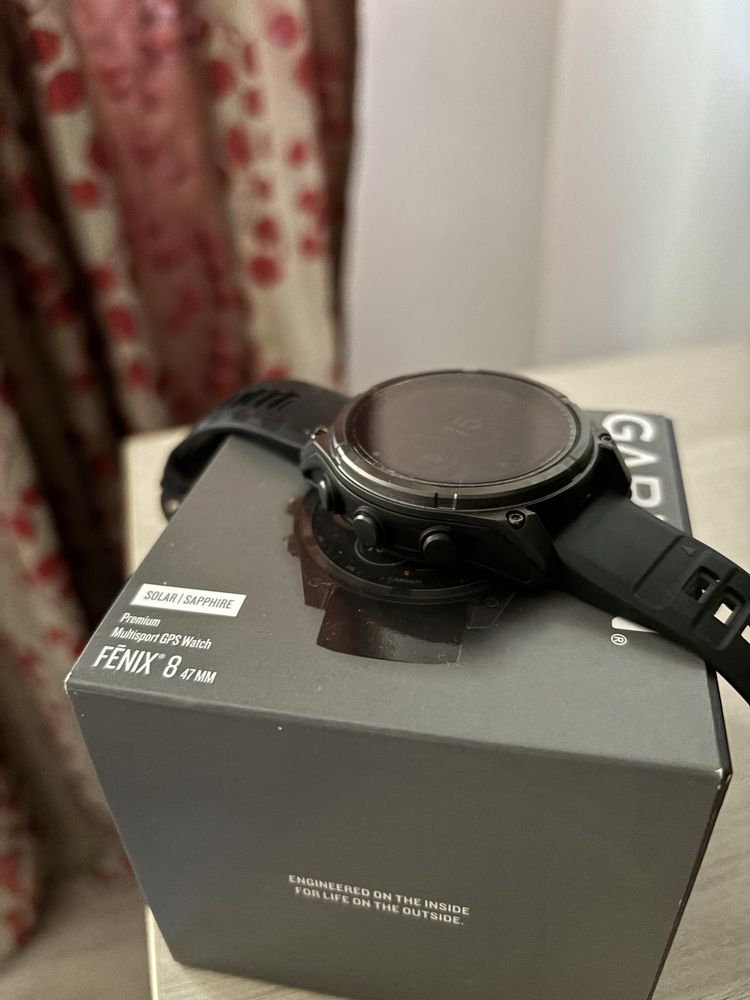 Garmin Fenix 8 47 mm Solar Sapphire- Titanium Carbon Gray