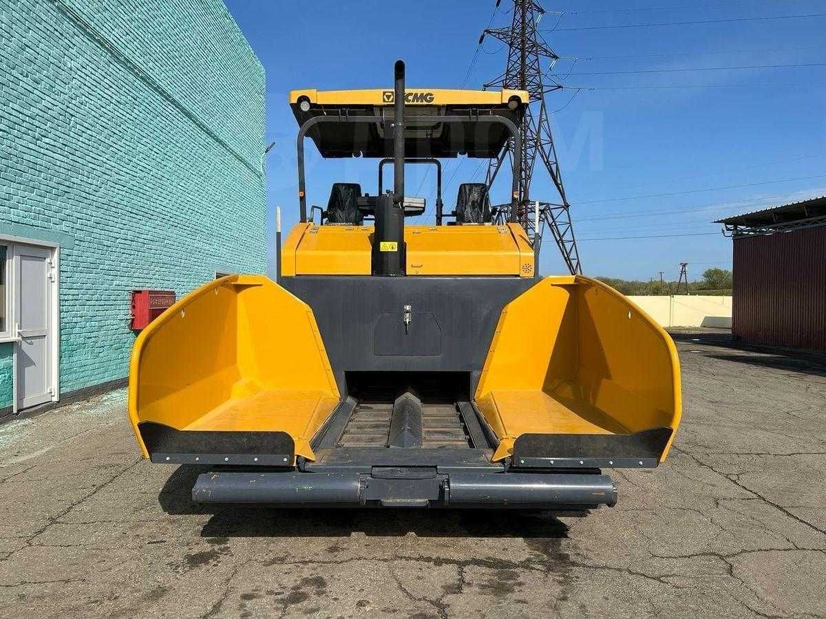 Асфальтоукладчик XCMG RP603