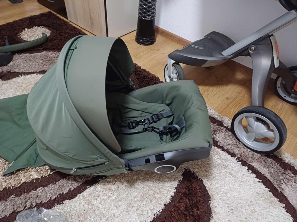 Бебешка количка STOKKE Explorie Carry Cot, Green
