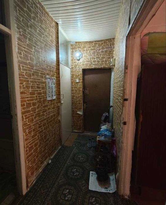 Юнусабад 15 квартал 3/3/4 68м2 без ремонта, метро Туркестан TL