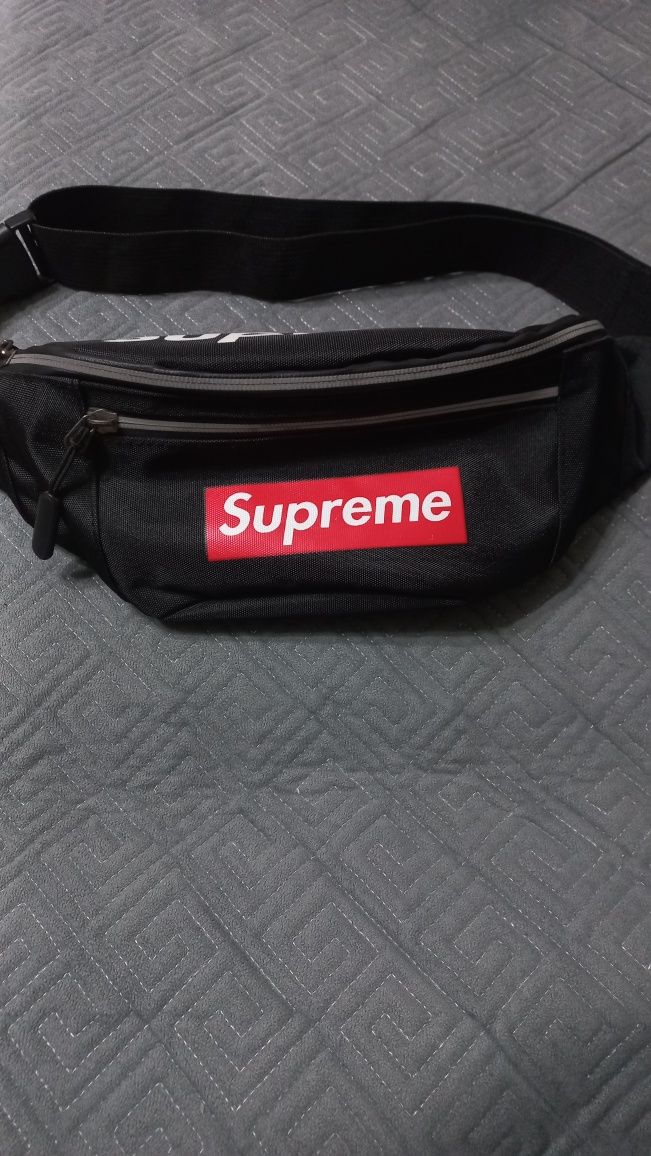 Продам бананку Supreme