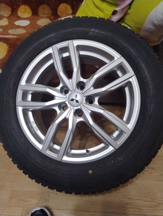 Set roți aliaj Mitsubishi Outlander, merg pe Duster