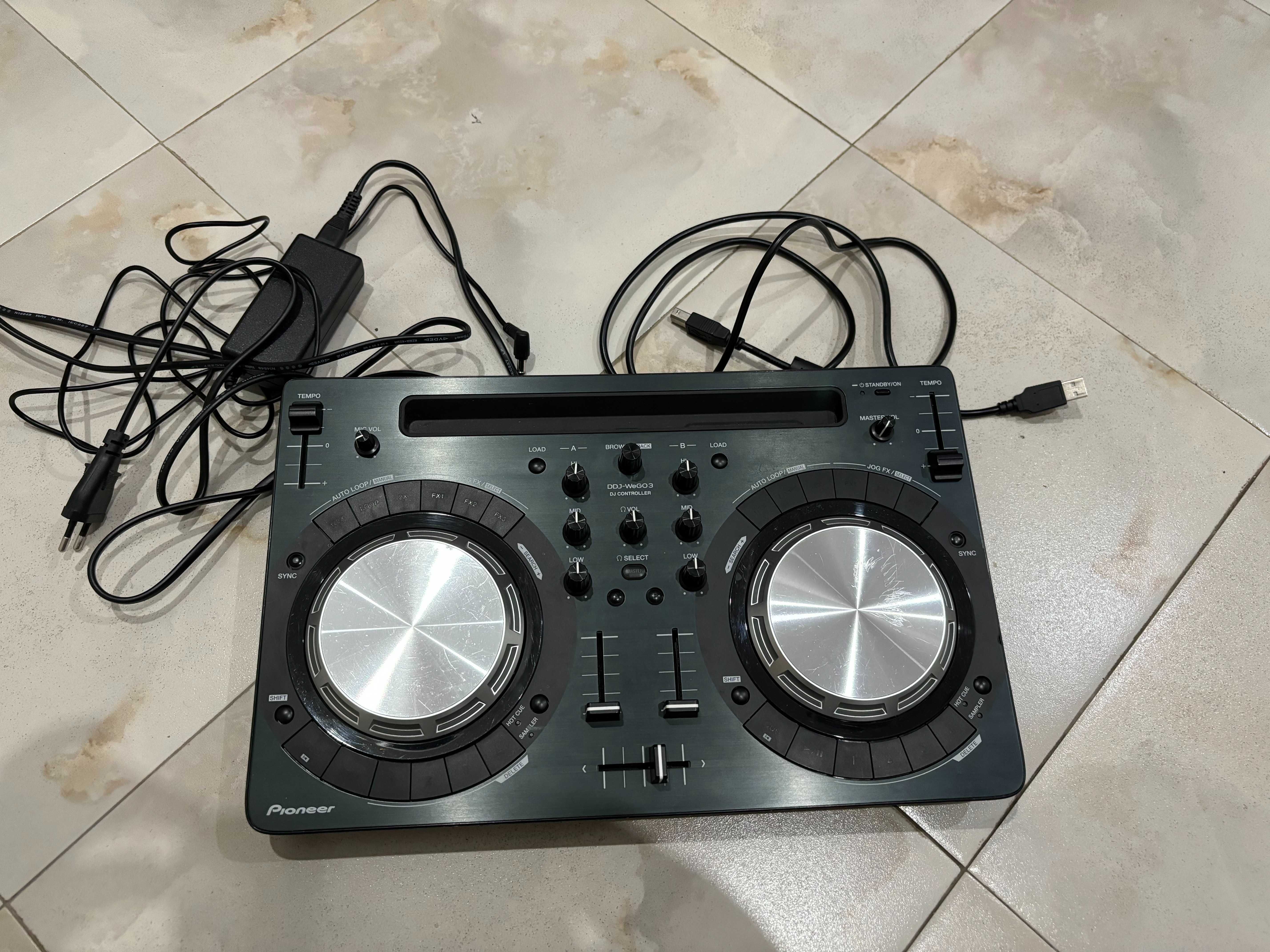 DJ контролер Pioneer DDJ-WEGO3-K