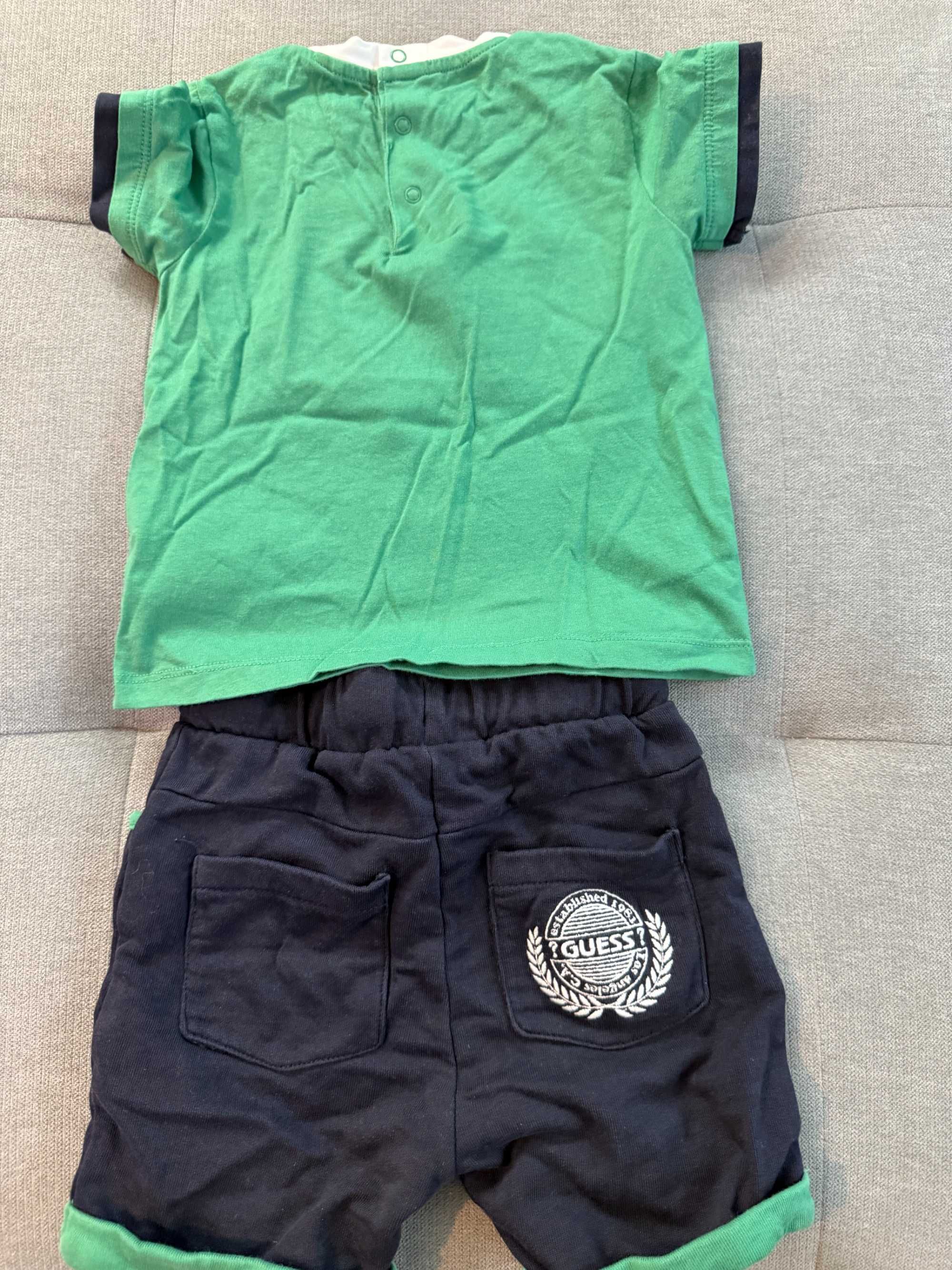 Set Pantaloni scurți + Tricou Guess verde, băiat, M86, 18 Luni