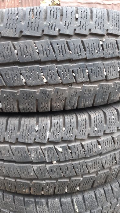 2 anvelope 225/70r15c iarnă profil 7,00mm preț 260  lei bucata