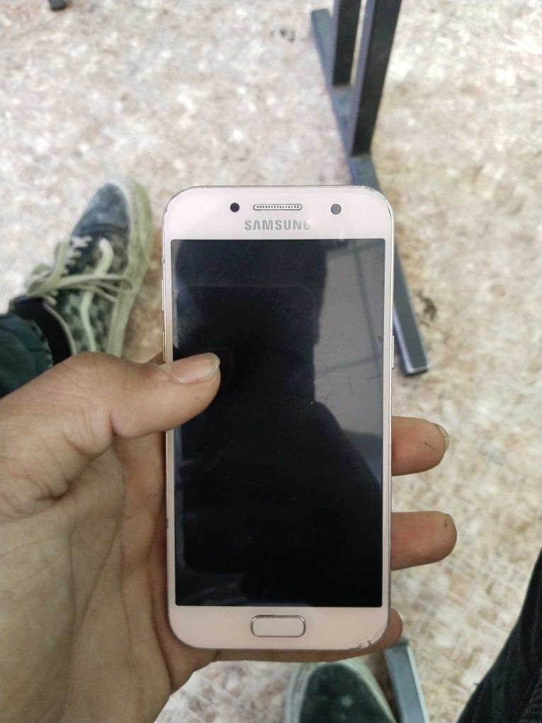 Samsung a3 обмен на айфон 6-6s