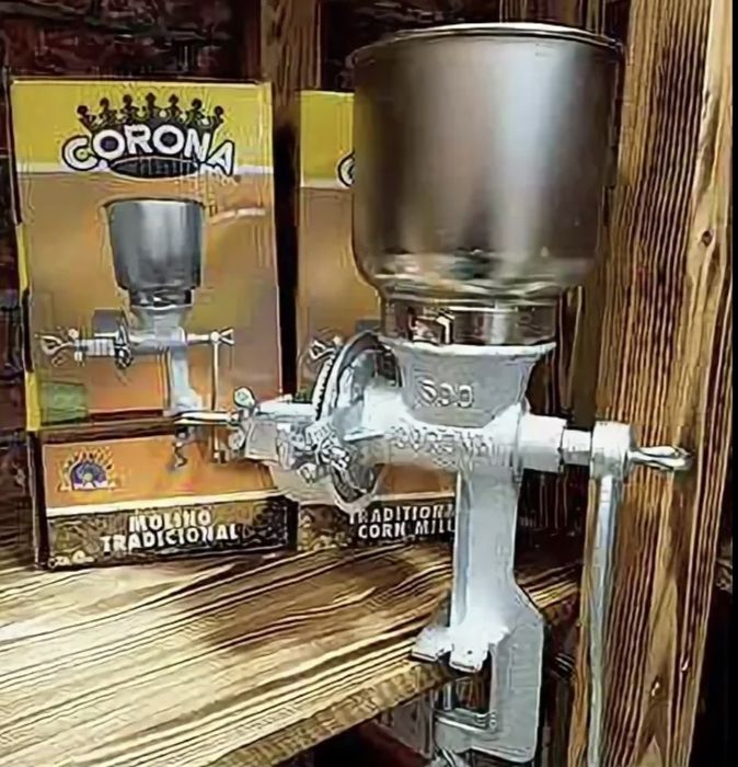 Мельница-дробилка для солода Corona