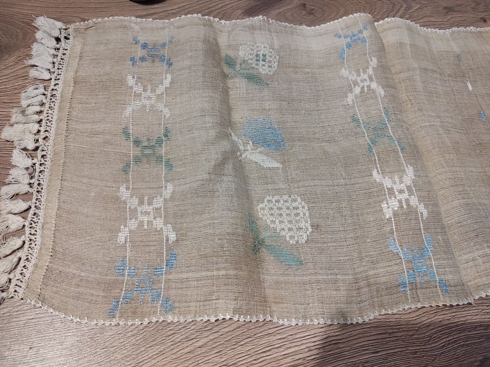Vând prosop țesut cu mana din mătase naturală făcută în casă