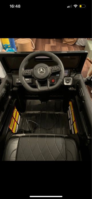 Masina de jucarie Mercedes