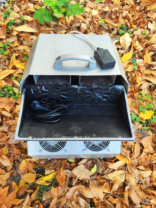 Vand aparat ptr bule de sapun cu telecomanda foarte putin folosit