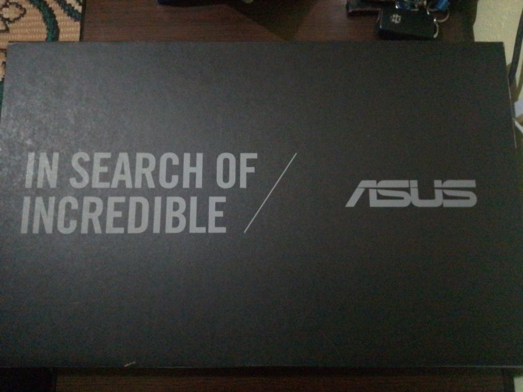 Vand laptop  ASUS