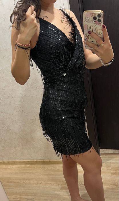 Нова, рокля обличана веднъж