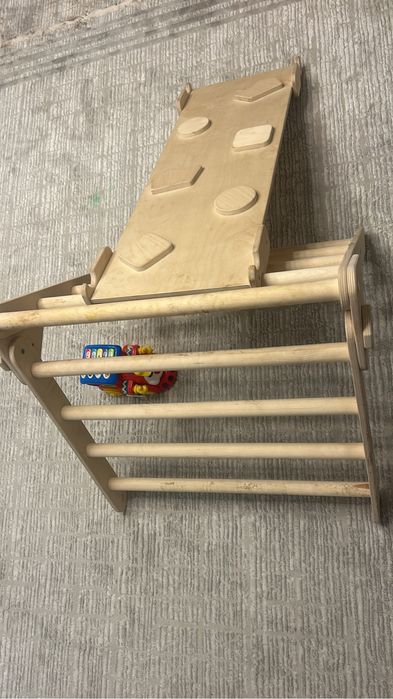 Продам детскую горку. Игровые. Треугольник пиклера. Скалодром.