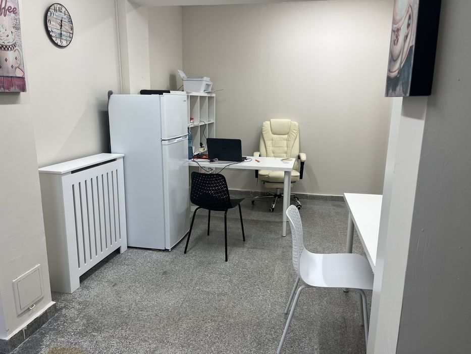 Inchiriez spatiu comercial