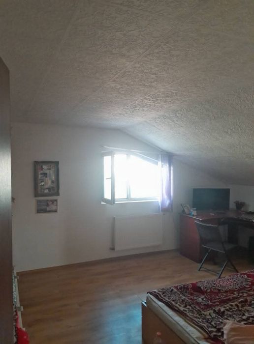 Casa de vânzare, pret negociabil