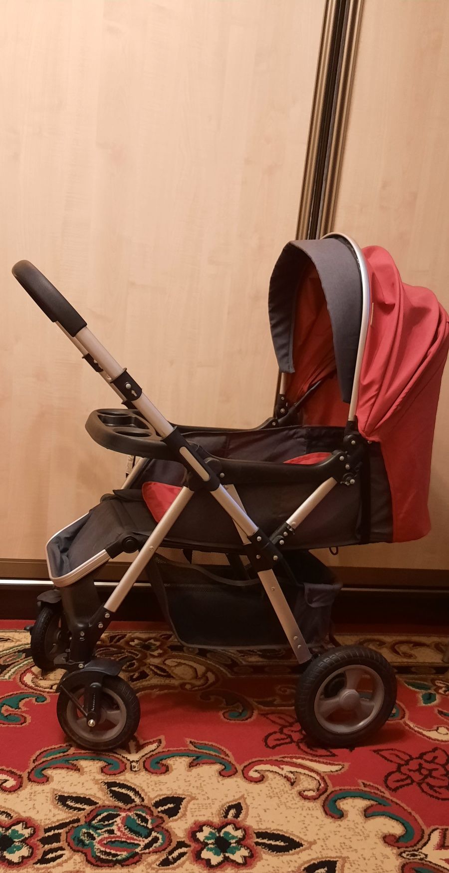Продам коляску детскую