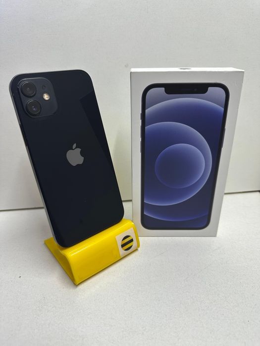 Продам Айфон 12 64г