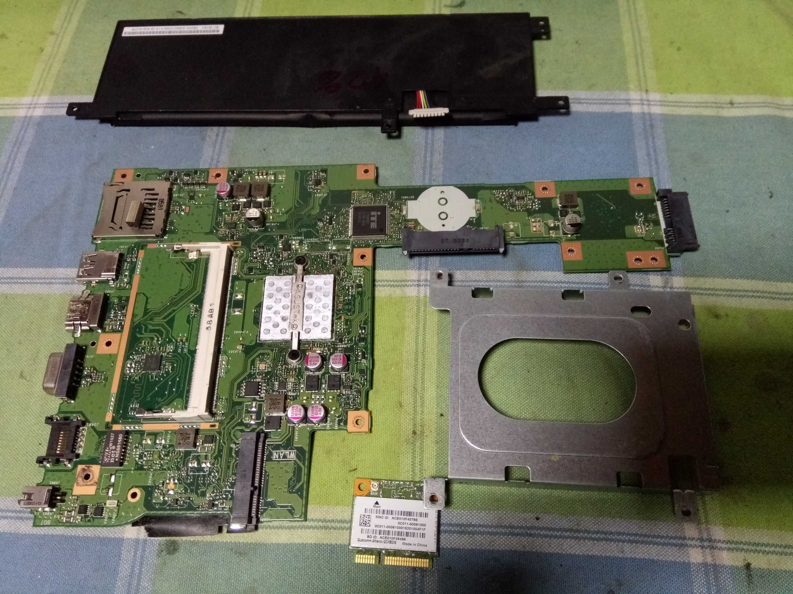 Dezmembrez Asus X553M F553M