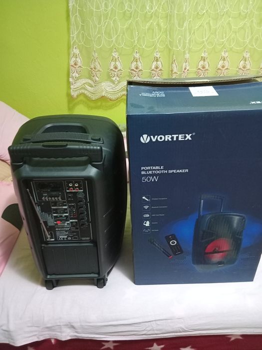 Vind.bocsa.vortex.stare.foarte.buna.cu.microfon.si.telecomanda